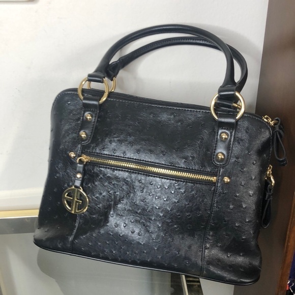 Giani Bernini Handbags - Giani Bernini ostrich embossed faux leather hand bag